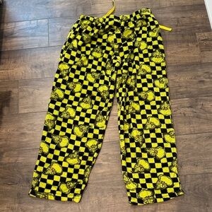 NWOT! Grinch Checkered Graphic PJ Bottoms